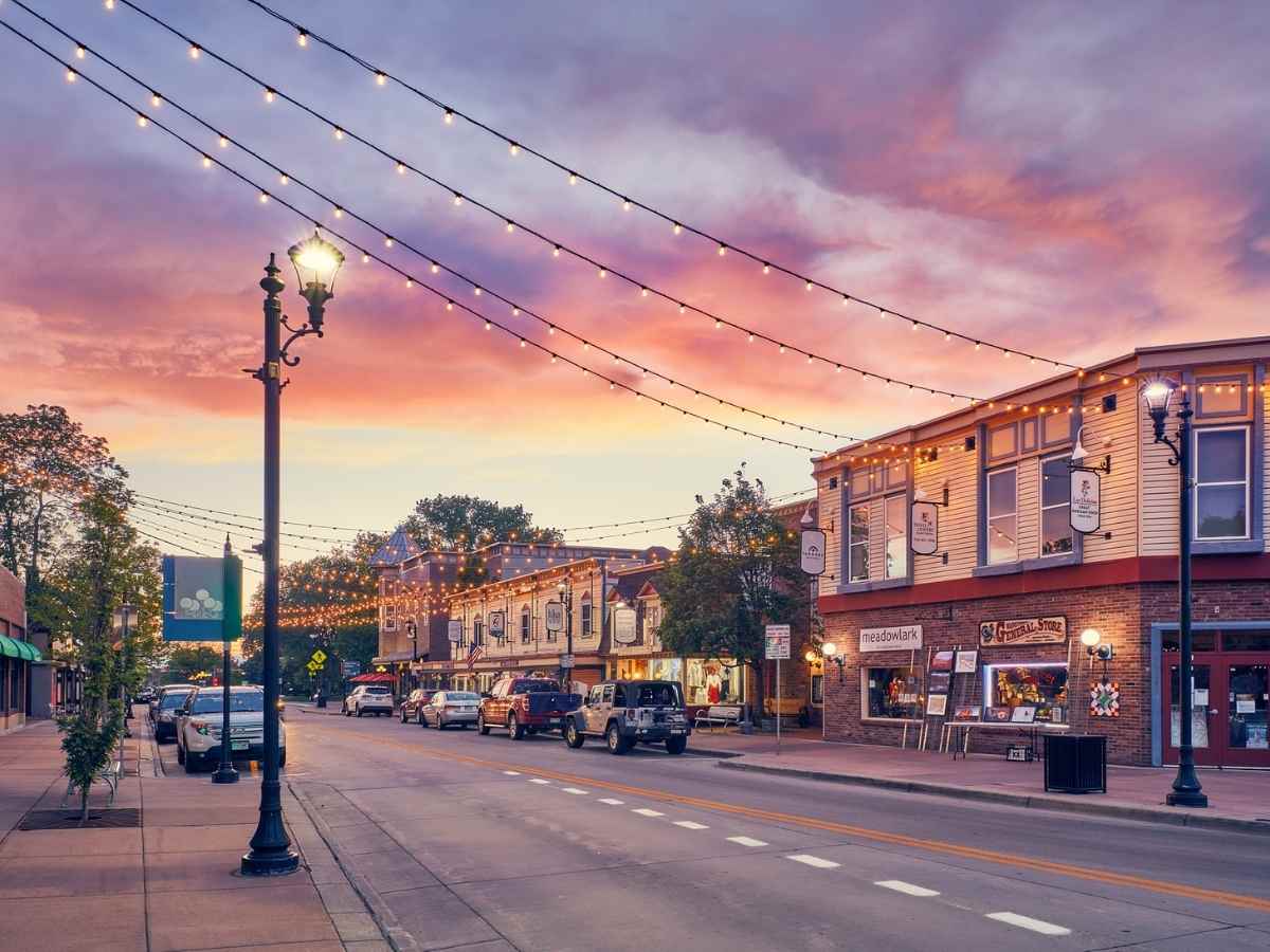 Image of downtown Parker for article Parker Colorado for newcomers moving to Denver suburbs.