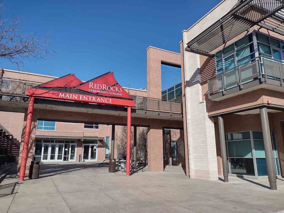Red Rocks Community College main entrance for article Lakewood Colorado for newcomers moving to Denver area.