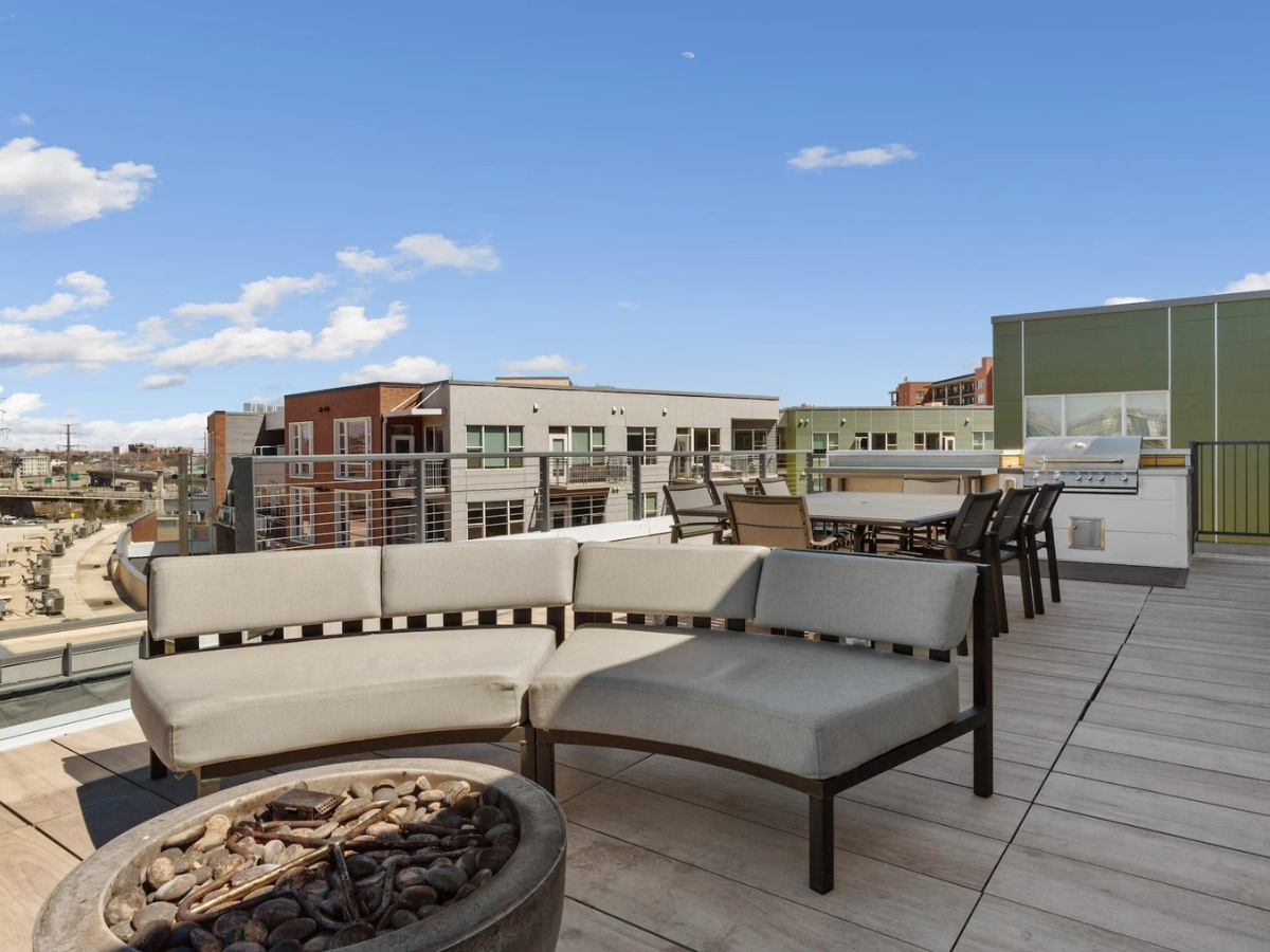 Patio on top of Apartment building for article Downtown Denver Living for newcomers moving to Denver.