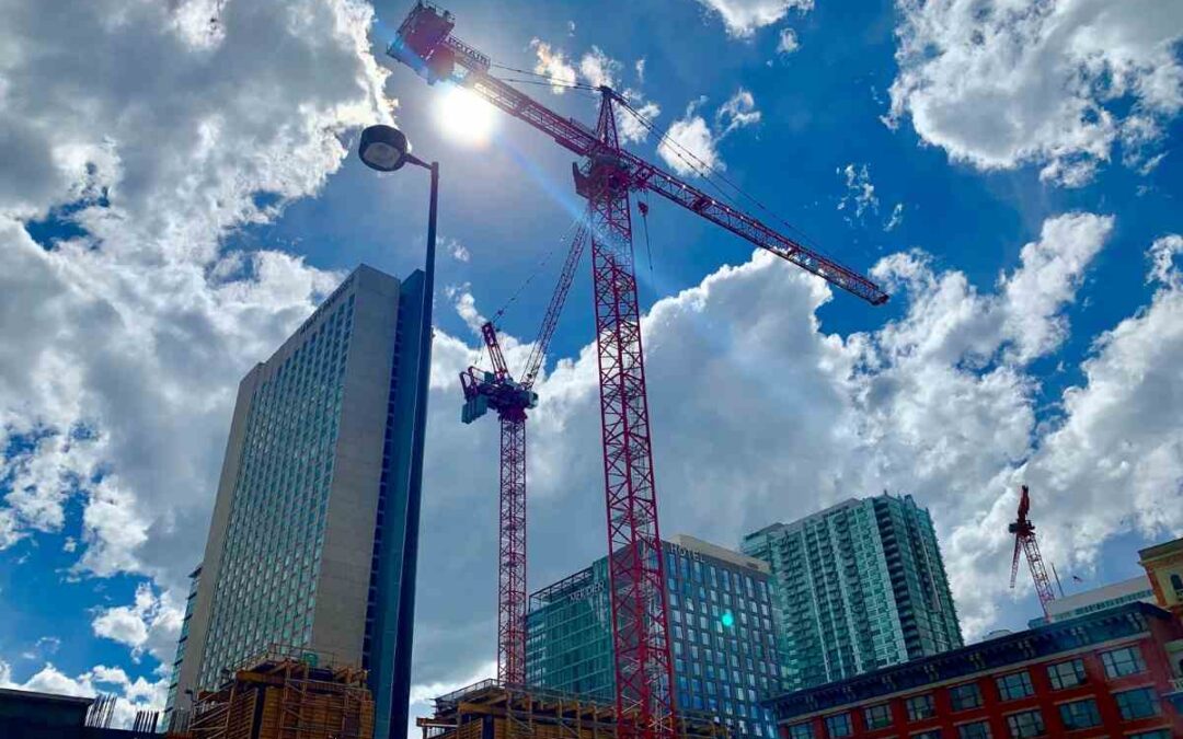 Real Estate in Denver: 2025 Trends & Growth