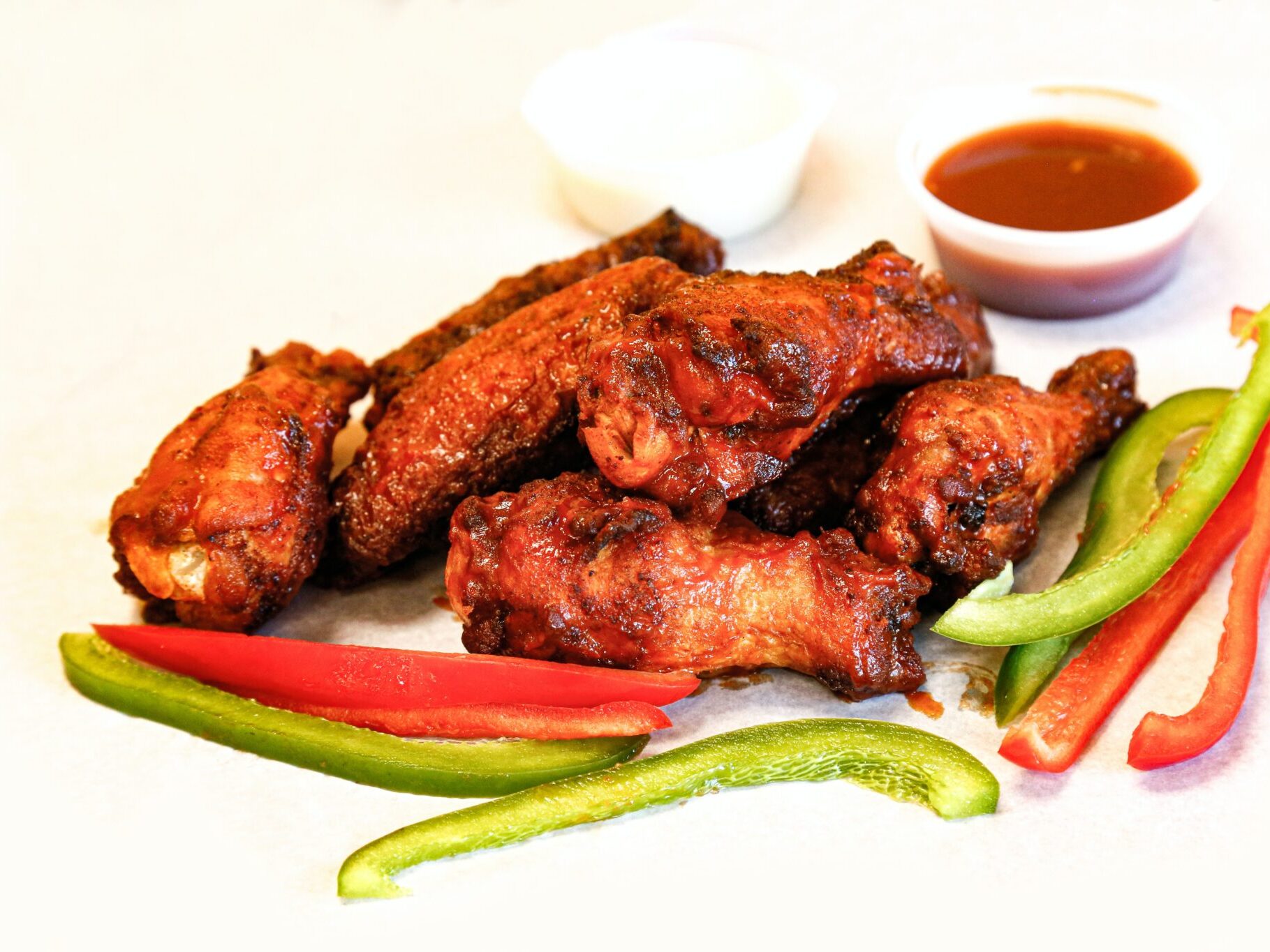 chicken wings with peppers